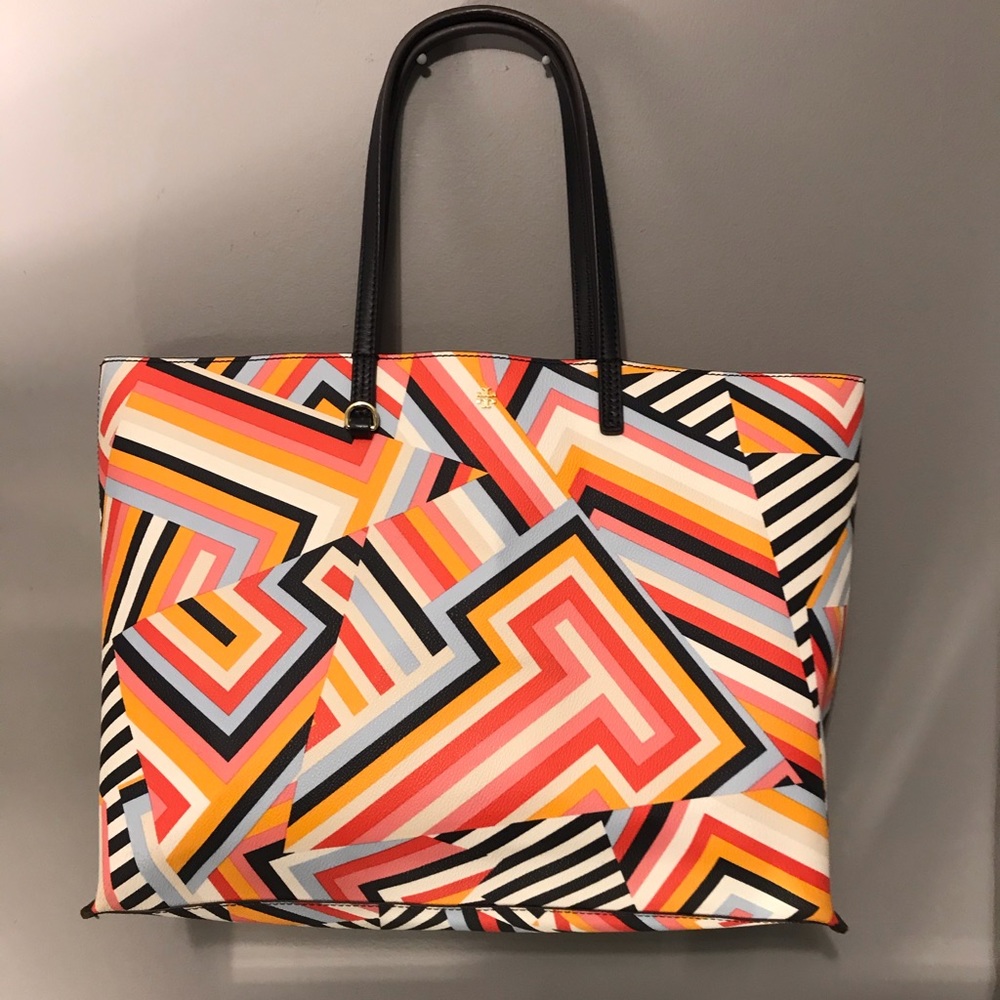 NEW: Tory Burch Kerrington Small Square Tote